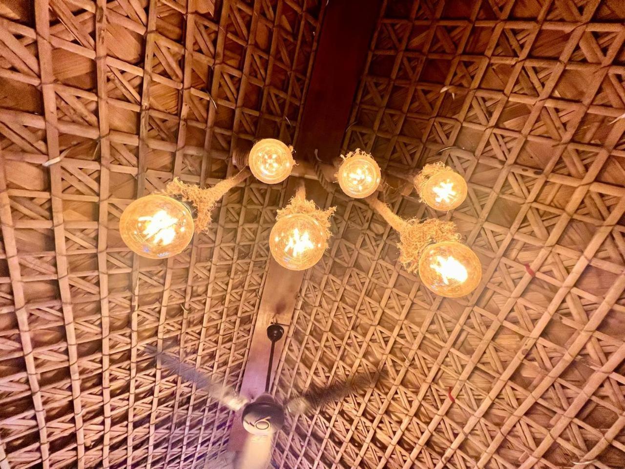 La Pahi Palace- Banquet And Resort Sakri East Ngoại thất bức ảnh
