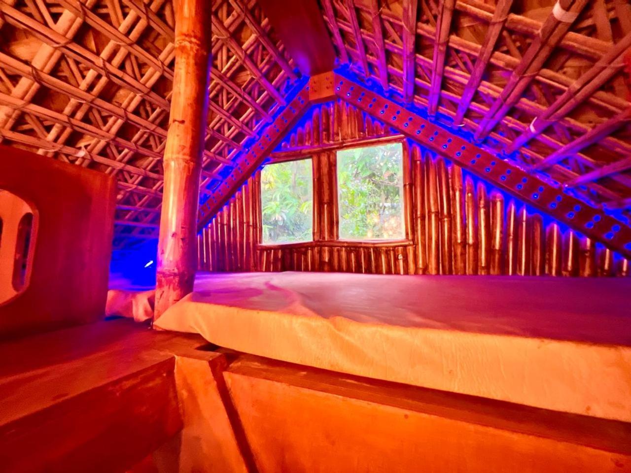 La Pahi Palace- Banquet And Resort Sakri East Ngoại thất bức ảnh