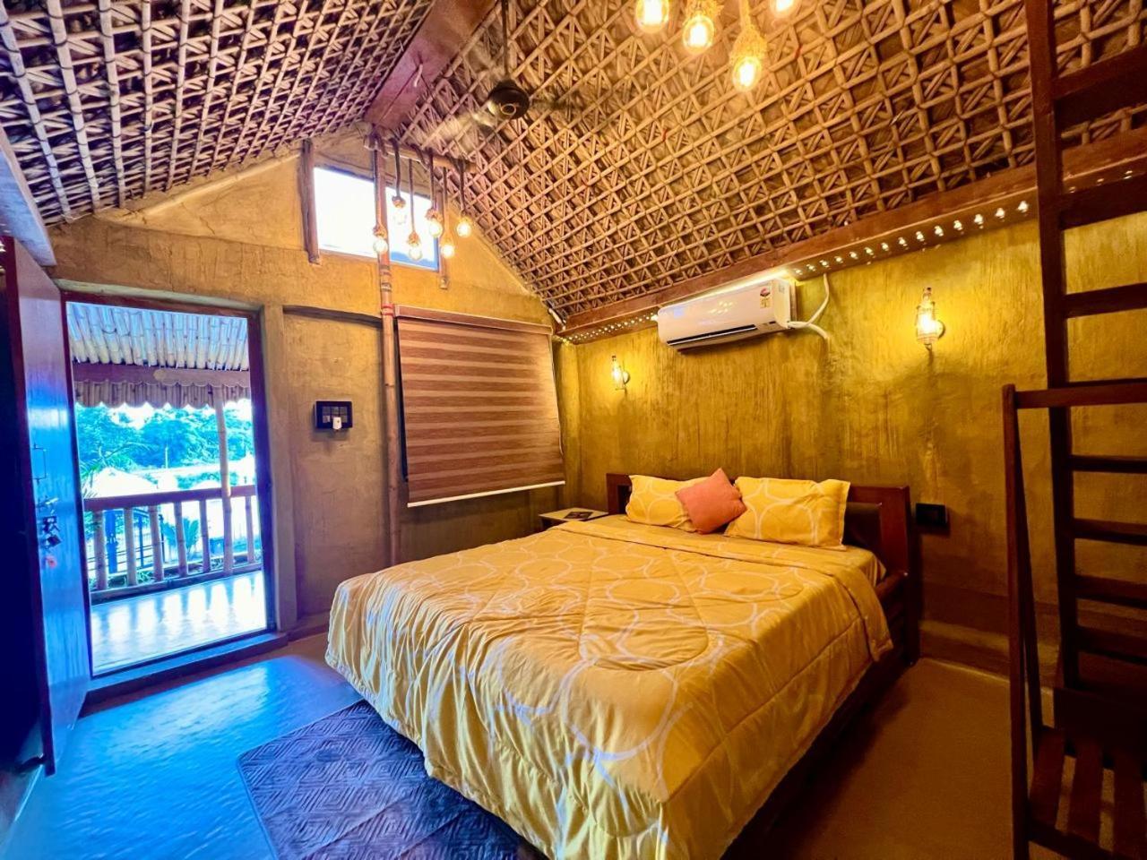 La Pahi Palace- Banquet And Resort Sakri East Ngoại thất bức ảnh